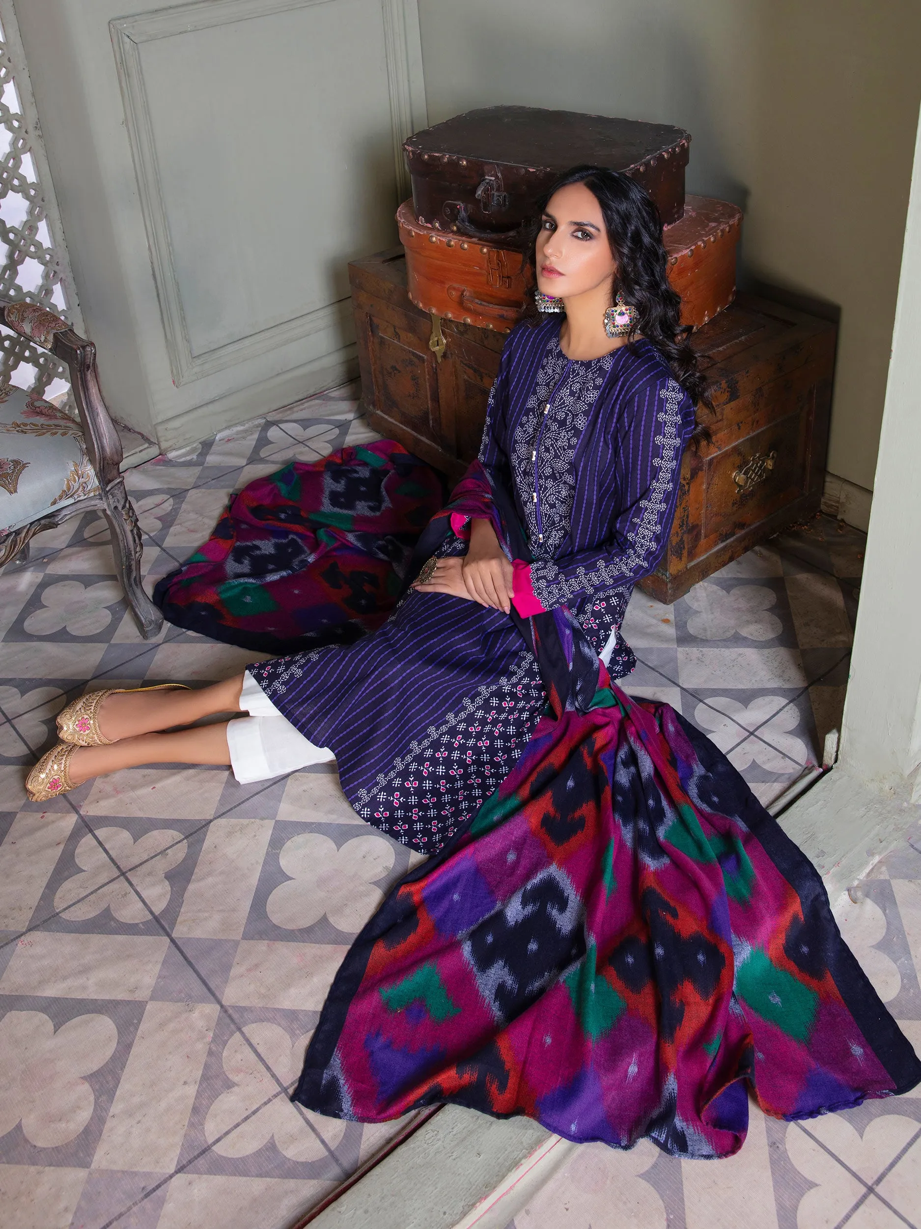 2 Piece Khaddar Suit-Printed (Unstitched)