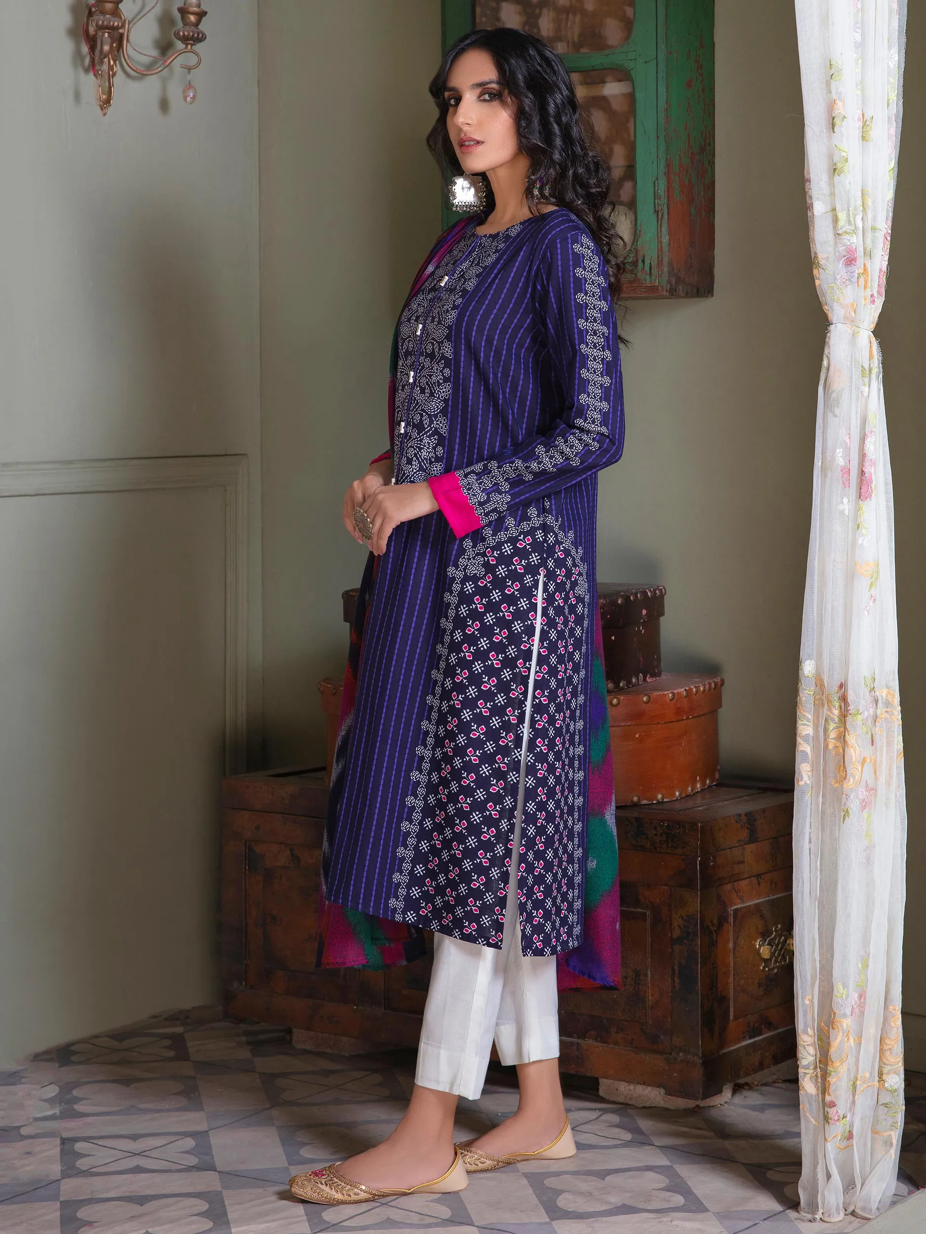 2 Piece Khaddar Suit-Printed (Unstitched)