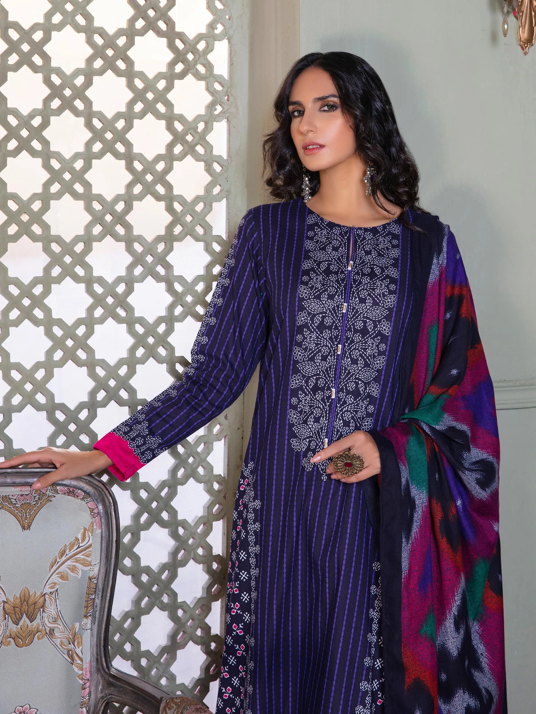 2 Piece Khaddar Suit-Printed (Unstitched)