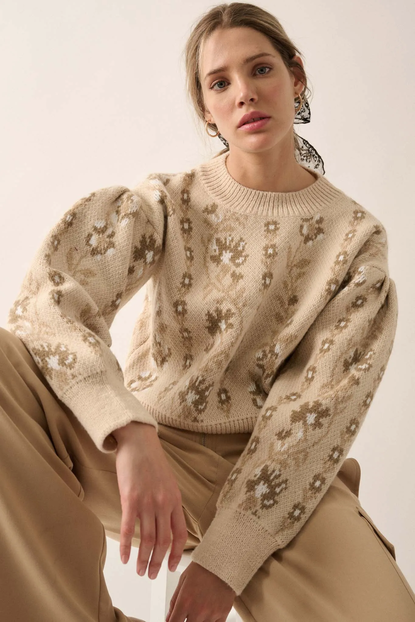 Blooming Vines Floral Knit Balloon-Sleeve Sweater