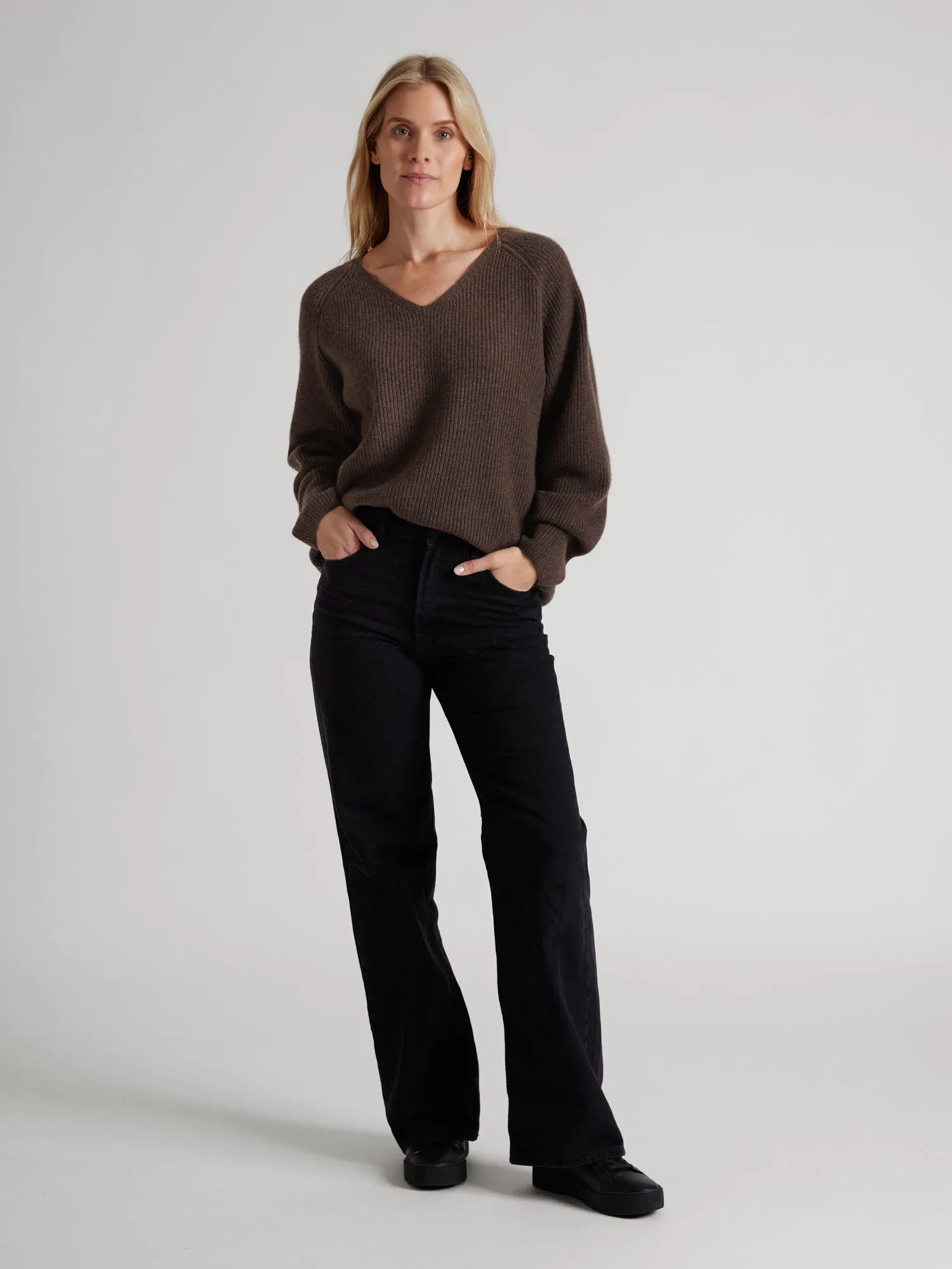 Cashmere sweater "Maya" - dark brown