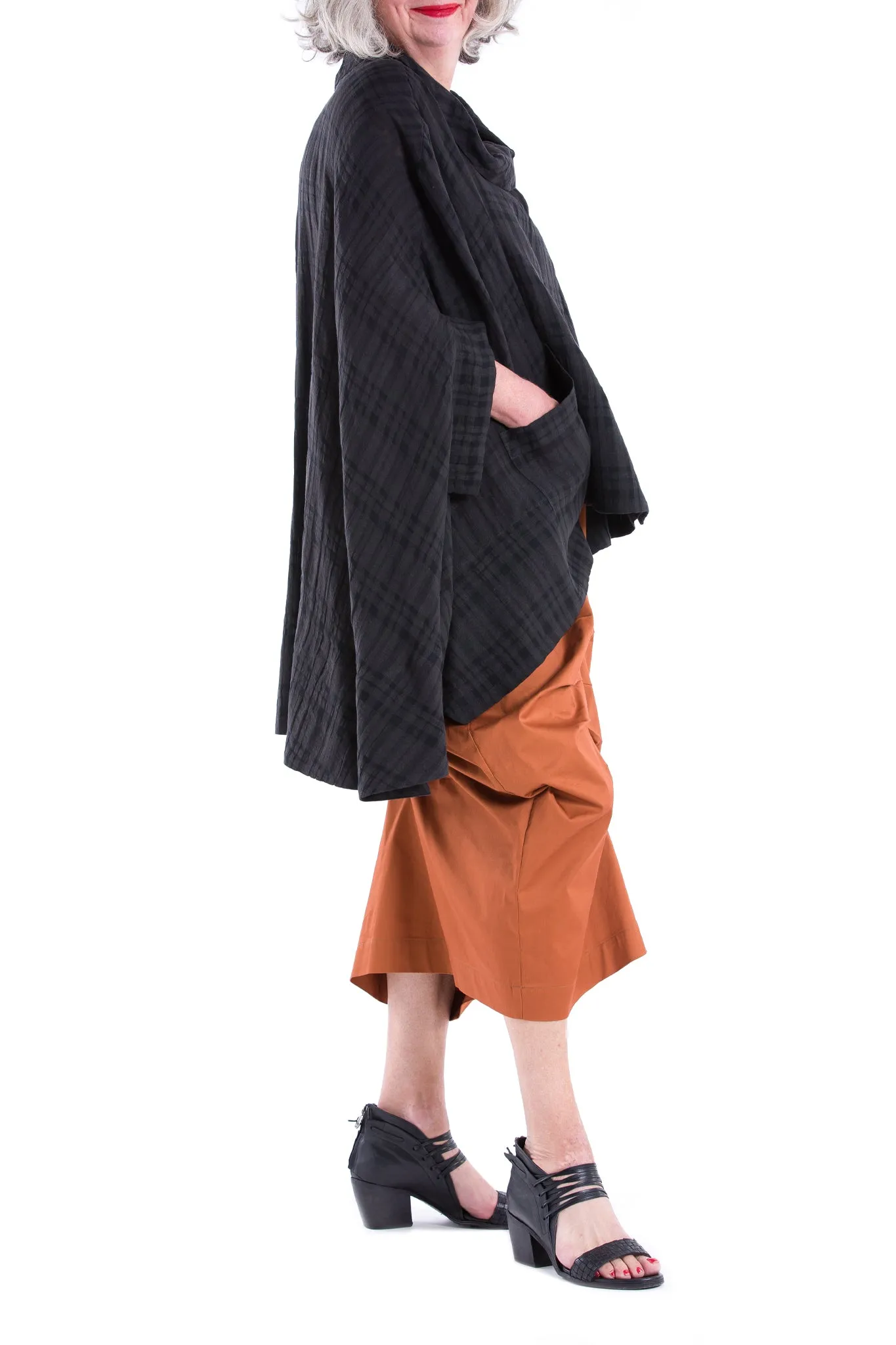 DIA CLOAK LX