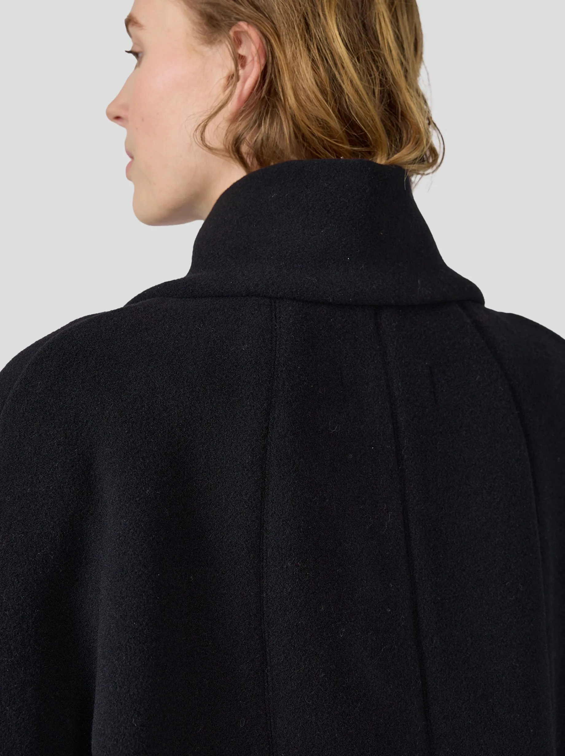 Eren coat in black woolen fabric and cashmere