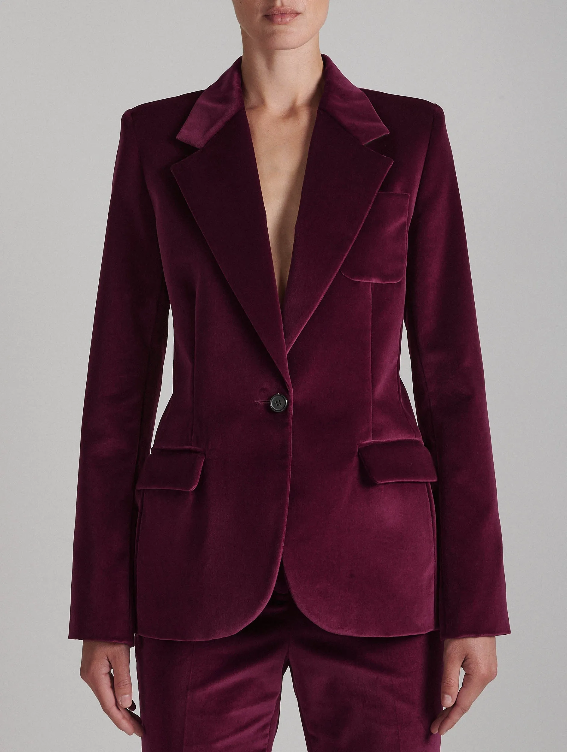 Fitted pomegranate velvet jacket