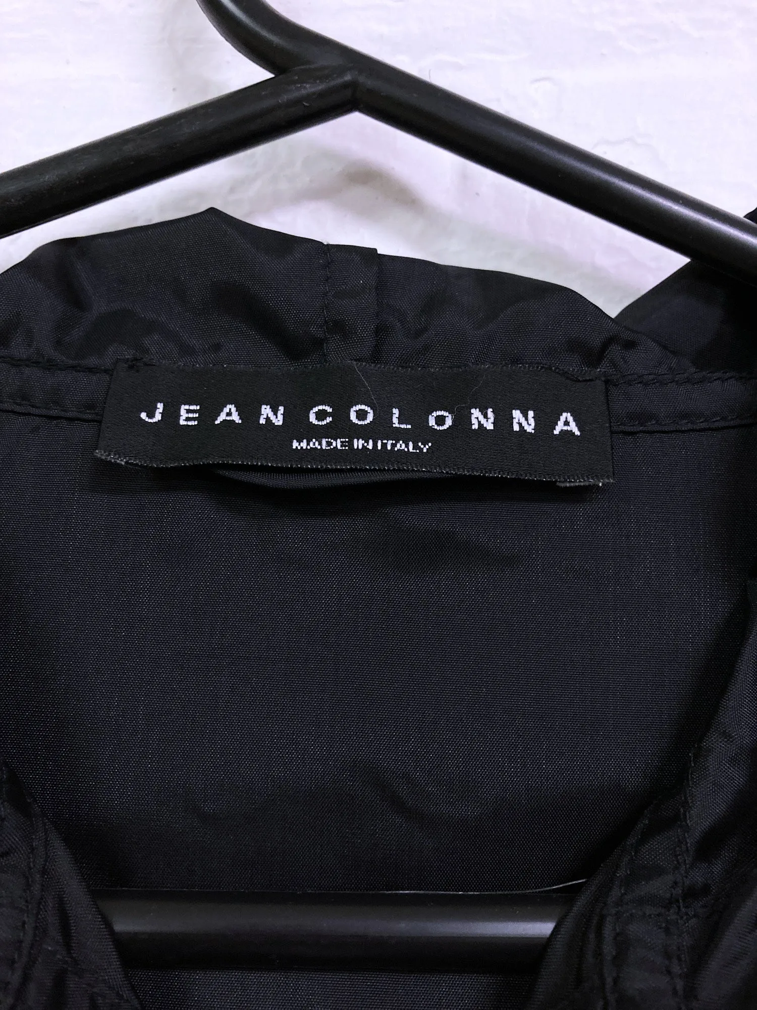 Jean Colonna lightweight black nylon hooded pullover windbreaker - size 48