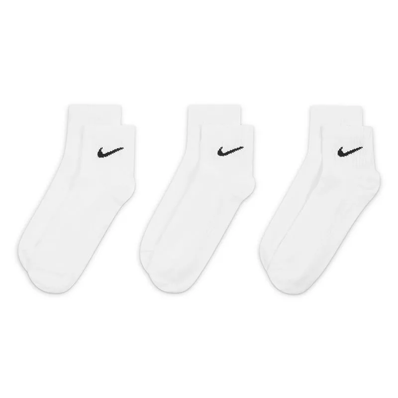 Nike Unisex Everyday Lightweight Training Ankle Socks (3 Pairs)