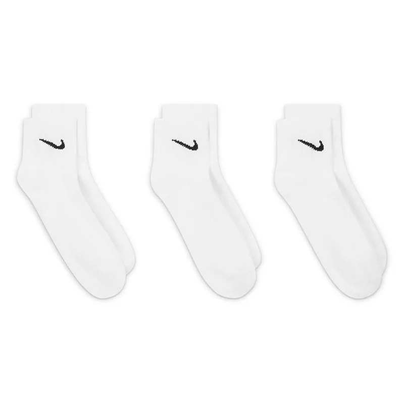 Nike Unisex Everyday Lightweight Training Ankle Socks (3 Pairs)